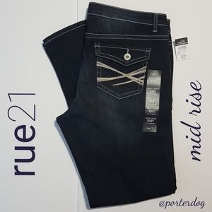 ⚡Just listed⚡Rue 21 mid-rise boot Jeans